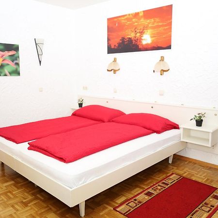 Ferienwohnung Schellander Privatstrand Фельден-ам-Вертерзе Екстер'єр фото